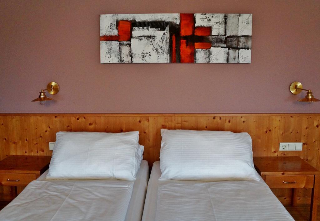 Gasthof Zur Strass Eugendorf Zewnętrze zdjęcie
